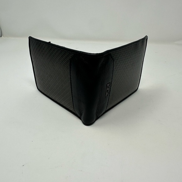 Tumi wallet - Picture 5 of 9